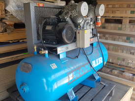 Compressor 10HP 3 Phase - picture0' - Click to enlarge