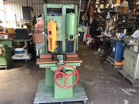 DOMINION CHAIN AND CHISEL MORTISER - picture0' - Click to enlarge