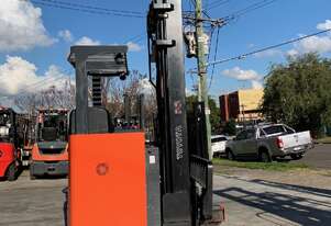 Toyota 1.6T Ride On Reach Truck - Reliable Machine!