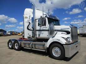 Western Star 4864FXB - picture0' - Click to enlarge