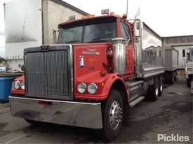 2006 Western Star 4800FX Constellation - picture1' - Click to enlarge