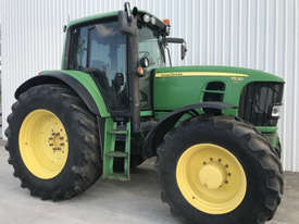 John Deere 7530 Premium FWA/4WD Tractor - picture0' - Click to enlarge