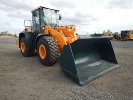2015 Hyundai HL760-9A - picture2' - Click to enlarge