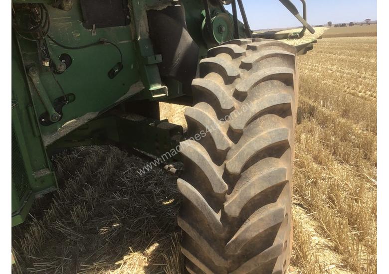 caption John Deere 9760STS Header(Combine) Harvester/Header