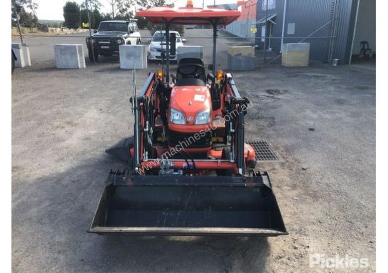 Used Kubota BX2360 Front End Loader Kits for Tractor in , Listed on