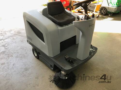 Nilfisk SR1101 battery sweeper