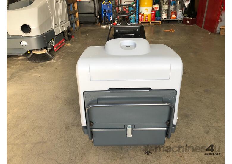 Nilfisk SR1101 battery sweeper