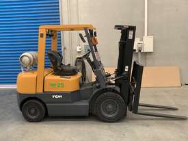 TCM FG25N5 FORKLIFT  - picture2' - Click to enlarge