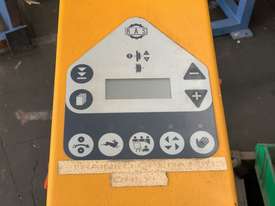 RAS Germany 240Volt Jenny Swage Machine * Tooling - picture1' - Click to enlarge