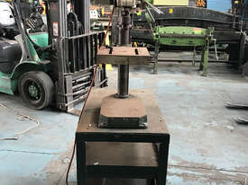 Drilmore Bench mounted Pedestal Drill 13mm, Keyed Chuck, 415 Volt, 3 Phase M13R9 (Square Pedestal) - picture0' - Click to enlarge
