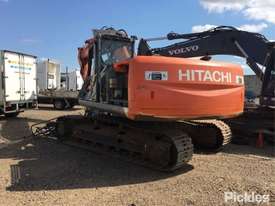 2010 Hitachi ZX200-3 - picture2' - Click to enlarge