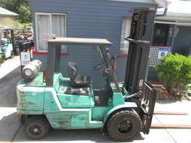 Mitsubishi 4 ton LPG good Used Forklift  #1519 - picture0' - Click to enlarge