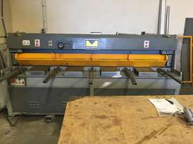 USED METALMASTER 4MM X 2500MM GUILLOTINE - picture0' - Click to enlarge