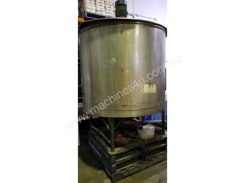 Industrial Liquid Mixer - currently used for decorative spray on concrete mix.
