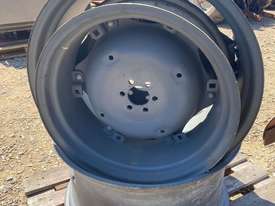 Set of Tractor Rims, Same Deutz, W10X24 - picture0' - Click to enlarge