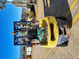 Komatsu FG25T-12 for sale - picture2' - Click to enlarge