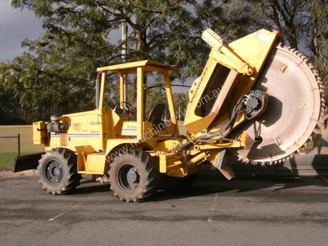 caption 8550A rocksaw , sideshift , 2007 RW-8536 , 751 hrs