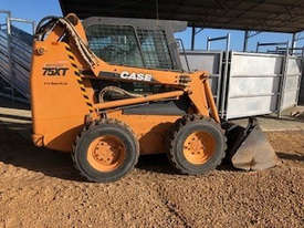 CASE 75XT Skid Steer Loader - picture0' - Click to enlarge