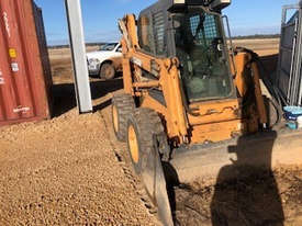 CASE 75XT Skid Steer Loader - picture0' - Click to enlarge