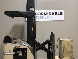 Crown RR5000 Reach Forklift Forklift - picture0' - Click to enlarge