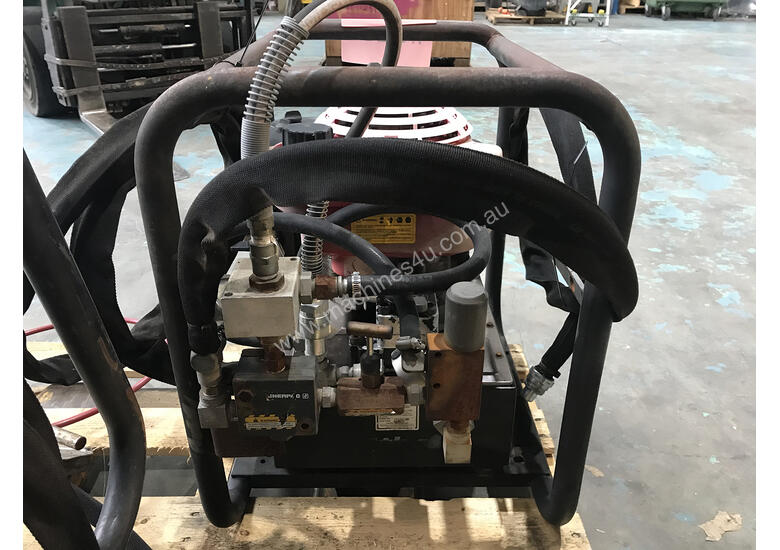 caption Enerpac Petrol Powered Double Acting Hydraulic Pump 10 ltrs, Powered by 5.5HP Engine