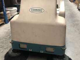 TENNANT 6200 BATTERY POWERED RIDE ON SWEEPER  - picture0' - Click to enlarge