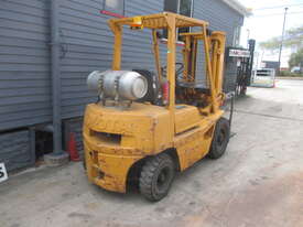 Toyota 2.5 ton Container Mast, Cheap Used Forklift #1581 - picture2' - Click to enlarge