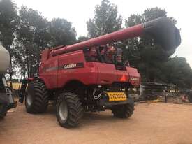 Case IH 8120 Axial Flow Combine - picture2' - Click to enlarge