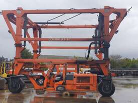 Combilift Toplift Straddle Carrier - Hire - picture1' - Click to enlarge