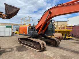 2014 Hitachi ZX200-3 - picture0' - Click to enlarge