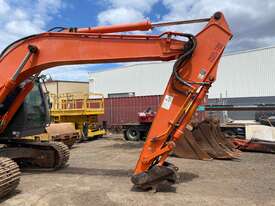 2014 Hitachi ZX200-3 - picture2' - Click to enlarge