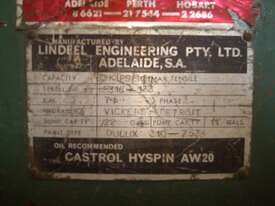 LINDELL SHEET METAL GUILLOTINE - picture1' - Click to enlarge