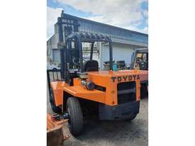 Toyota FDT25, 2.5Ton, 4WD, Rough-Terrain (Lift 4.5m) Diesel Forklift - picture2' - Click to enlarge