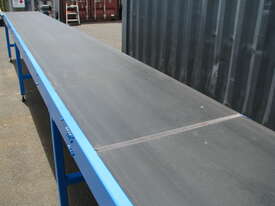 Large Motorised Variable Speed Belt Conveyor - 8m long 670mm Wide - picture2' - Click to enlarge