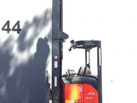 Refurbished Linde R20 Ride on Reach Forklift Truck  - picture0' - Click to enlarge