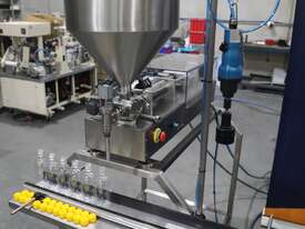 Single-Head Bottle Filling Line - picture0' - Click to enlarge