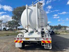 KOCKUM STF3 tanker trailer - picture2' - Click to enlarge
