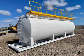 Newly painted RHEEM 60,000lt galvanised water tank on skid