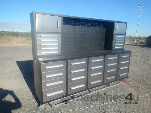 3m Work Bench/Tool Cabinet 30 Drawers