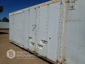 7.6 METER SHIPPING CONTAINER - picture2' - Click to enlarge