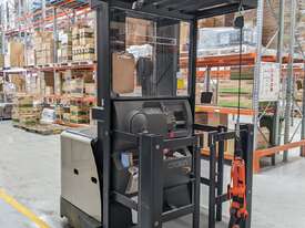 Crown SP3220 Stock Picker (forklift) - picture1' - Click to enlarge