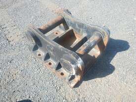 Mounting Bracket To Suit 45T Excavator - picture2' - Click to enlarge