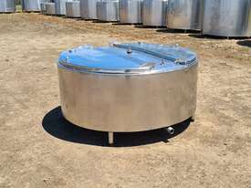STAINLESS STEEL TANK, MILK VAT 900lt - picture0' - Click to enlarge