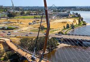 Monitor 43T - 43m Spider Lift/Crane