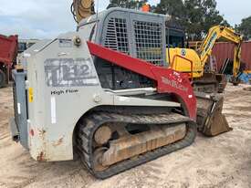 Takeuchi TL12 tracked skid loader - picture0' - Click to enlarge
