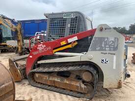 Takeuchi TL12 tracked skid loader - picture1' - Click to enlarge