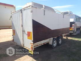 1999 CUSTOM BUILT TANDEM AXLE BOX TRAILER - picture0' - Click to enlarge