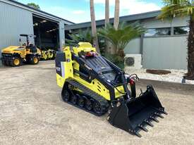 Hyload STL30 30HP Tracked Mini Loader  - picture0' - Click to enlarge