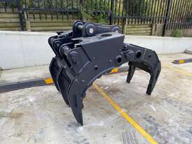 HYDRAULIC GRAPPLE 15 TONNE SYDNEY BUCKETS - picture0' - Click to enlarge