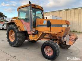 1989 Case International 7110 - picture0' - Click to enlarge